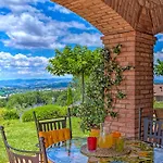 Villa Bella 8, Emma Massa Martana