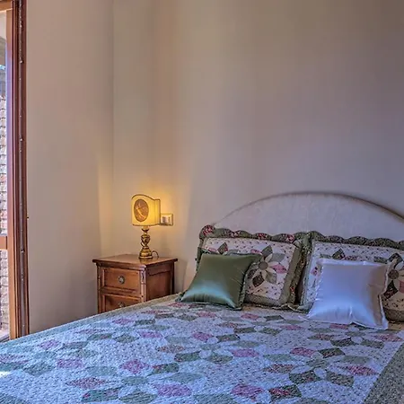 Villa Bella 8, Emma