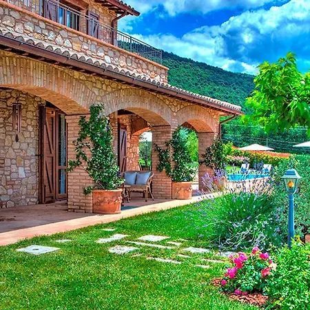 Villa Bella 8, Emma Massa Martana