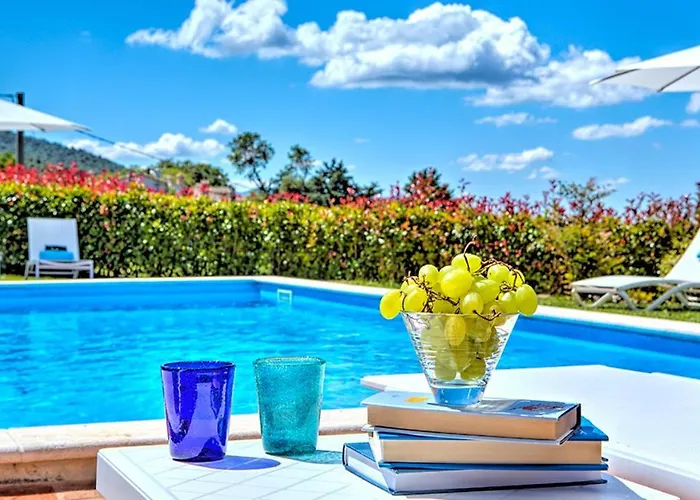 빌라 Bella 8, Emma