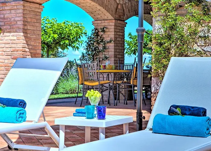 Bella 8, Emma Масса-Мартана