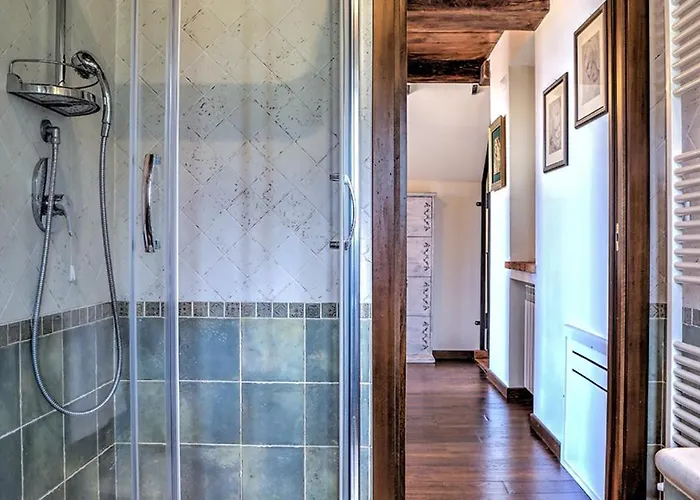 Bella 8, Emma 메사마르타나