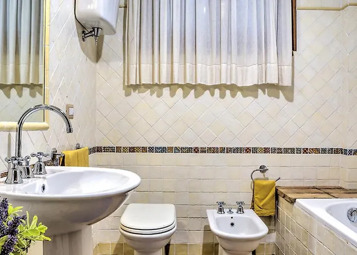 Bella 8, Emma 빌라 메사마르타나